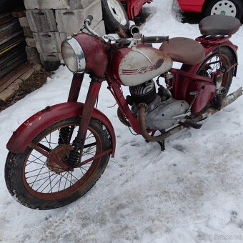 Jawa perak komunista - 2