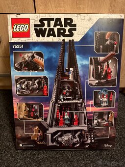 LEGO 75251 Hrad Dartha Vadera - 2