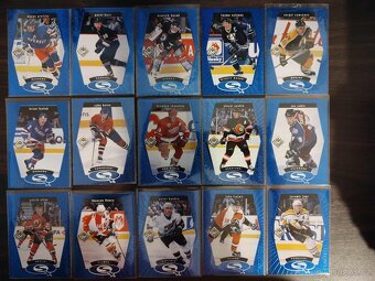 Predám hokejové kartičky Starquest blue set - 2