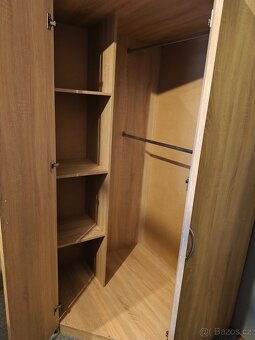 Rohová skříň - 2