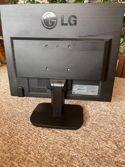 LG monitor 19 - 2