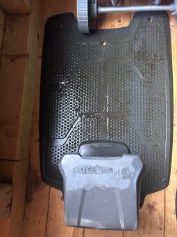 HUSQVARNA AUTOMOWER 305 - 2