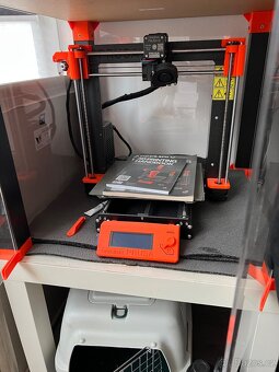 Prusa i3 MK3s + IKEA LACK with plexiglass + 5 filaments - 2