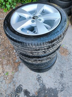 alu originál Škoda Rapid 5x100 R16" + letní pneu 215/45R16 - 2