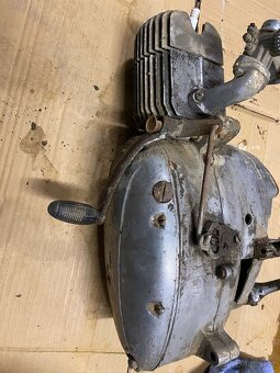 Jawa pionyr motor - 2