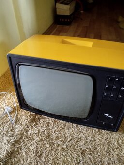 Retro televize Tesla Pluto - 2