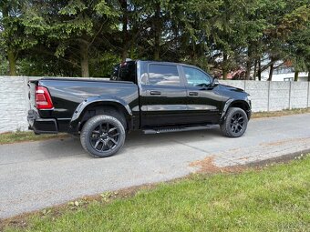 Ram 1500 5.7 hemi 5. Generace - 2