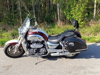 Triumph Rocket III Classic - 2
