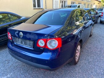 Golf 5 combi (Jetta) - 2