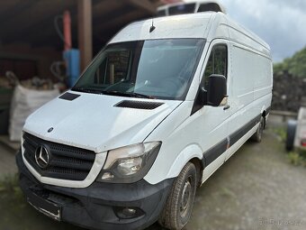 Mercedes Benz Sprinter - 2