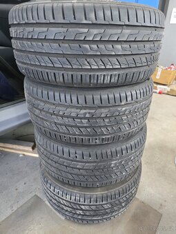 Zánovní letní pneumatiky 235/40 R18 matador - 2