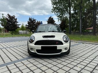 Mini Cooper S 1.6l 128 kW - 2