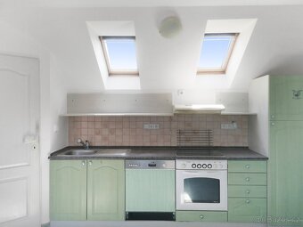 Pronájem bytu 3+kk, 75 m² – Staré Město - 2