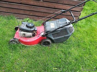 sekačka briggs&stratton s pojezdem - 2