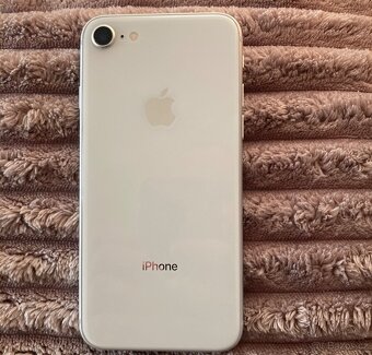 Apple iPhone 8 64GB 100%baterie - 2