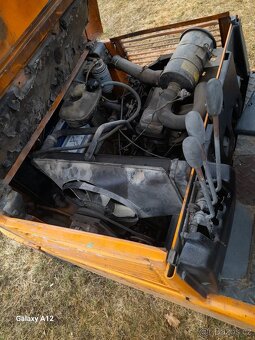 Vysokozdvižný vozík - 2