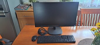 Monitor Philips a bezdrátová klávesnice s myší - 2