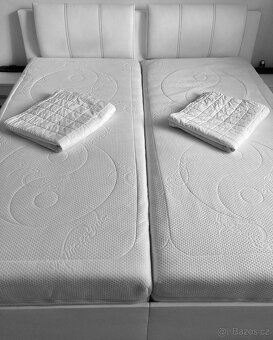 Matrace 90 x 200 cm - 2 ks + chrániče matrací - 2