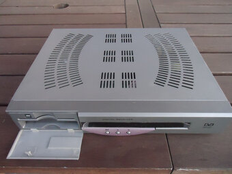 Satelitní přijímač Illusion - 2