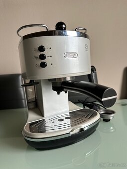 Kávovar DeLonghi - 2