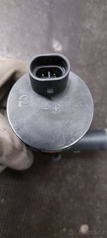 Vodni cerpadlo Pierburg 12V - 2