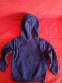 Mikina s dinosaury zn. C&A vel.110 - 2