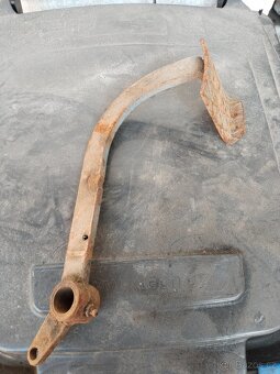 Brzdový pedál Zetor - 2