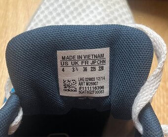 Sálové tenisky Adidas vel.36 - 2