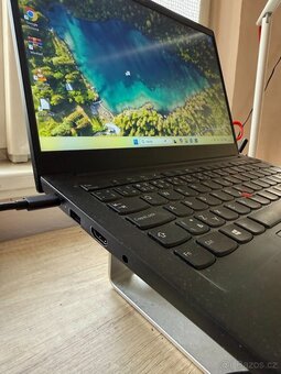 Lenovo ThinkPad E14 Gen 2 - 2