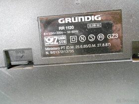 Prodám radiomagnetofon Grundig - 2