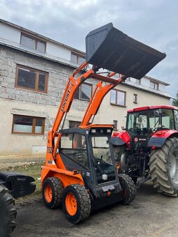 Predám šmykový nakladač LOCUST 752 - 2