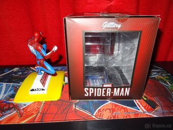 Soška SPIDER MAN - 2