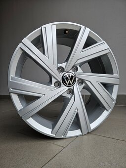 Orig. VW Bergamo 5x112 18" - Zánovní - 2