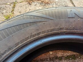 225/60R17 zimní - 2