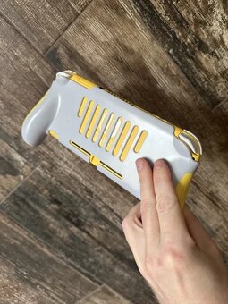 Nintendo Switch Light + FC 25 + microSD + Grip - 2