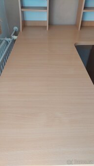 Masivní rohový psací stůl s policemi – 170 × 80 cm - 2