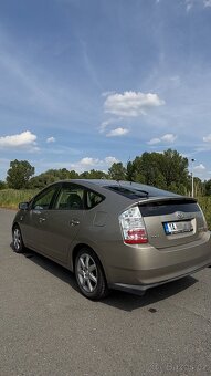 Toyota Prius - 2