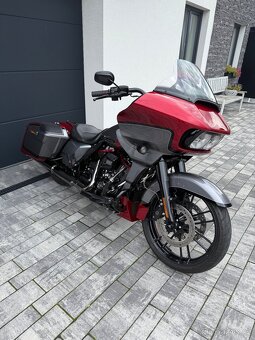 Harley Davidson Road Glide CVO 117 - 2