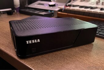 Tesla T200 DVB-T2 set-top box - 2