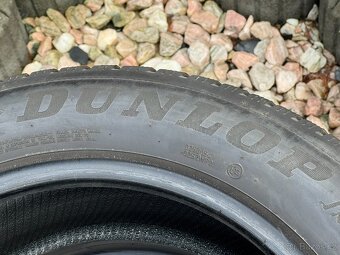 225/55 R17 - 2