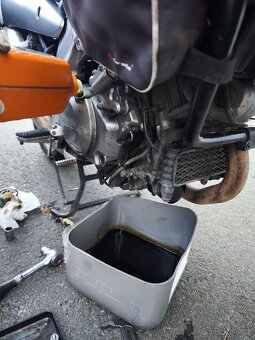 Suzuki DL1000 V-Strom - 2