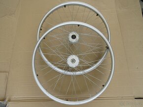 Kola k invalidnímu vozíku 24" - 2