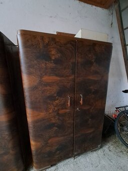 Starožitné skříně - 2