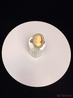 stříbrný starožitný prsten s camaieu - 2