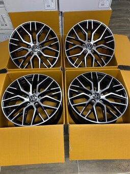5x112 R18 MAM RS4 - 2