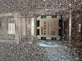 Prodám procesor AMD Ryzen 9 7900X - 2