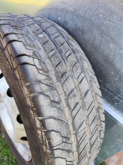 Continental contivancontact 100 215/70r15c - 2