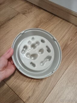 Protihltací miska pro kočky a psy - 2