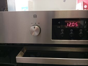 Vestavná trouba IKEA FRAMTID OV10 - 2