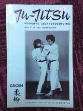 Sada 4 brožur o Ju-Jitsu plných obrázků a fotek - 2